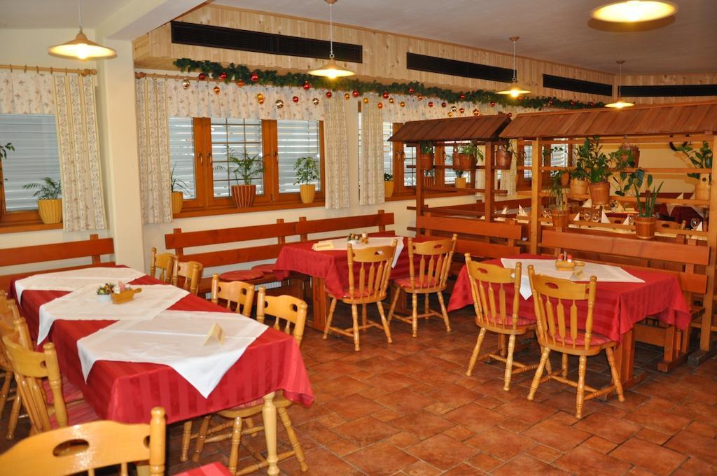 Penzion Kmecki Hram Liubliana Exterior foto